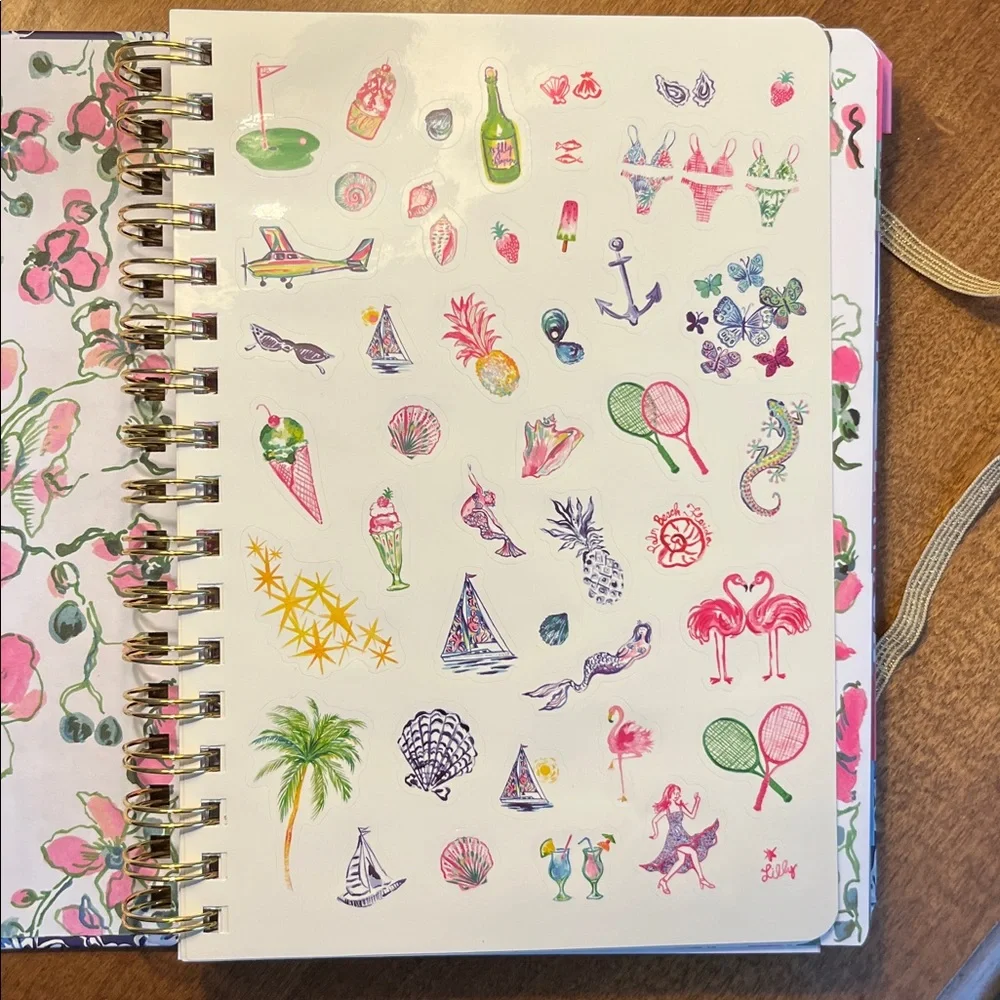 Lilly Pulitzer Blue Nautical Planner 2025-2026 - Picture 5 of 7